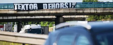 2674101_opener_1028589_fus_lyon_fanproteste_afp.webp