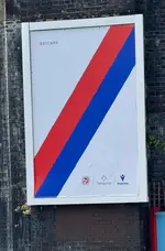 advert-at-selhurst-station-v0-jrnwvg8qfech1.webp